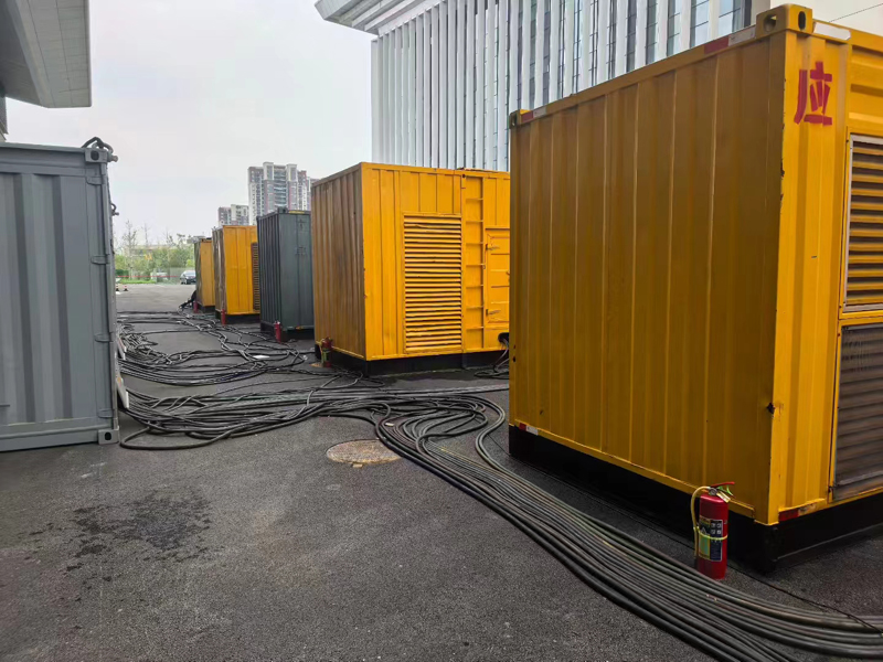 大化不同季节柴油发电机组保养有哪些注意事项？